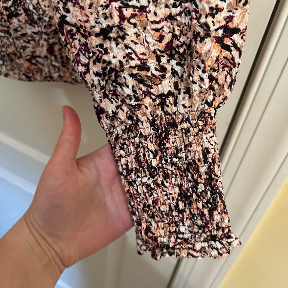 Loft Smocked Cuff Top Textured Balloon Sleeve Blouse - Picture 6 of 6